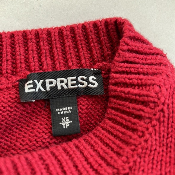 Express Women’s Long Sleeves Tops Crewneck Red Blouse sweater XS - Picture 3 of 9